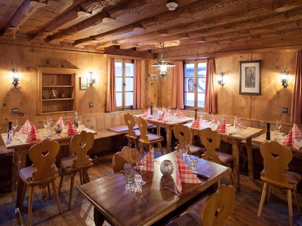 Alte Post By Mountain